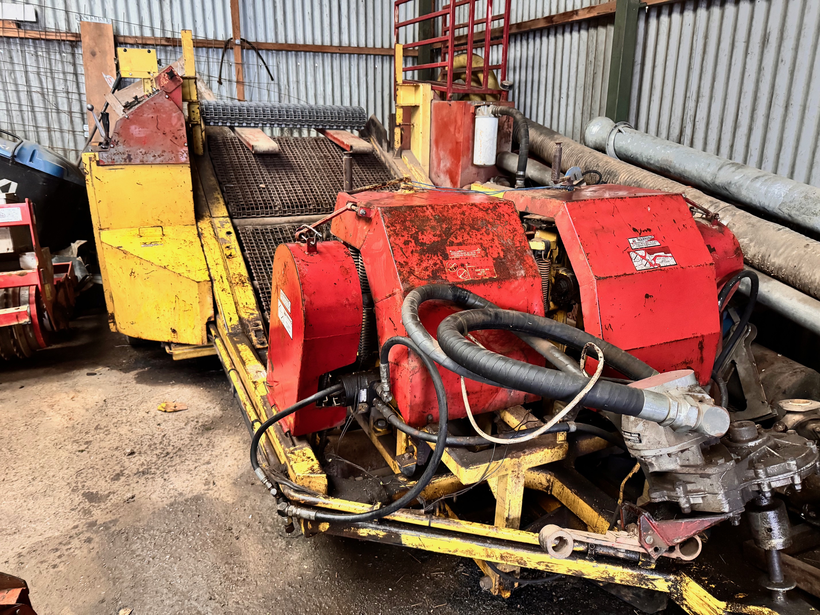 Magnum BR42 big roll turf harvester for sale